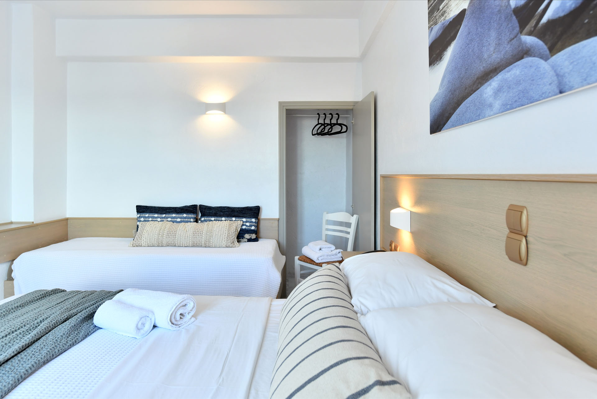 Family Room with Sea View (4)
