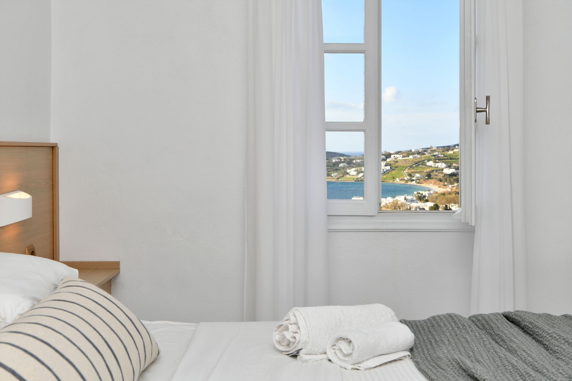 Family Room with Sea View (10)