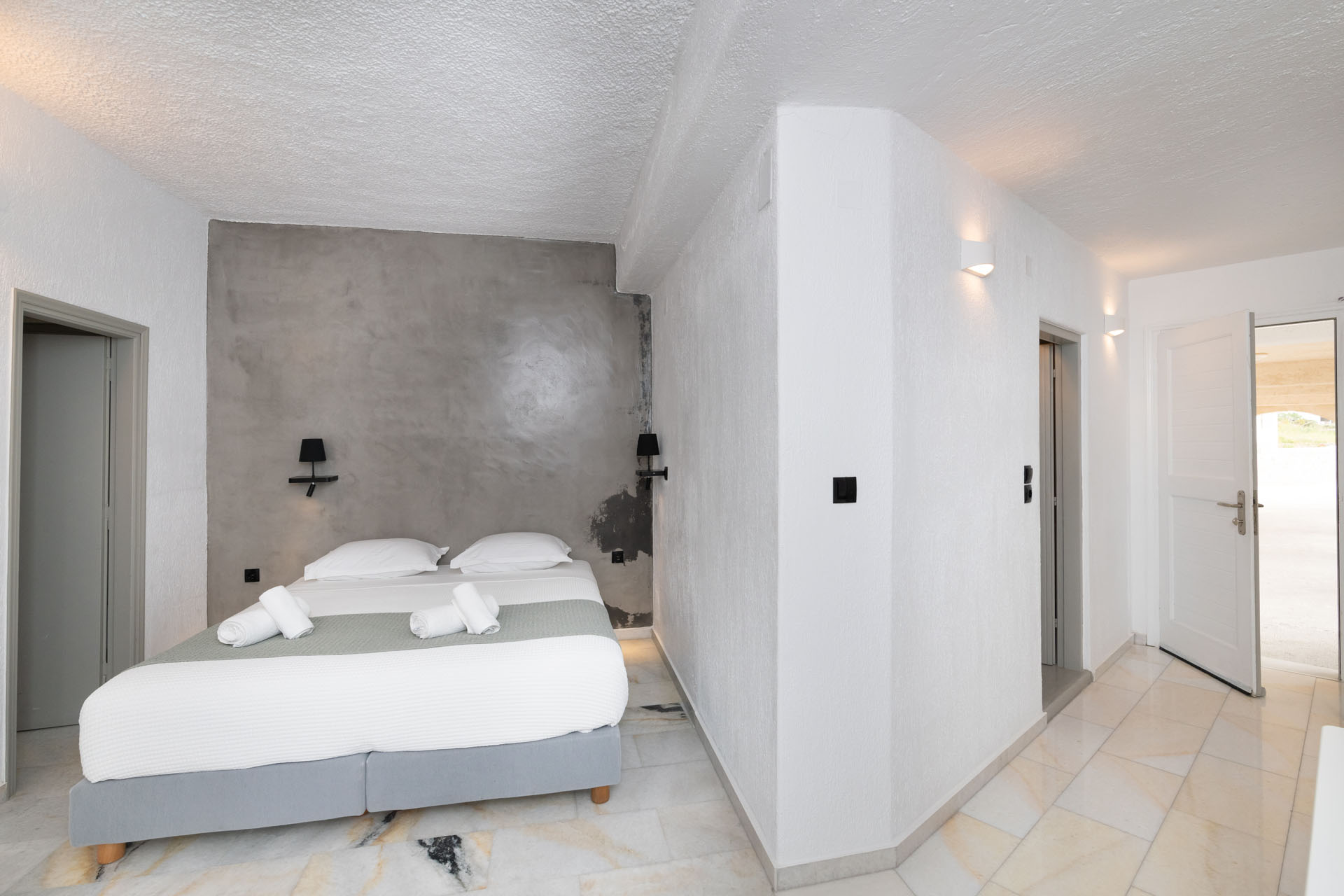 Family Suite with Private Hot Tub (10)