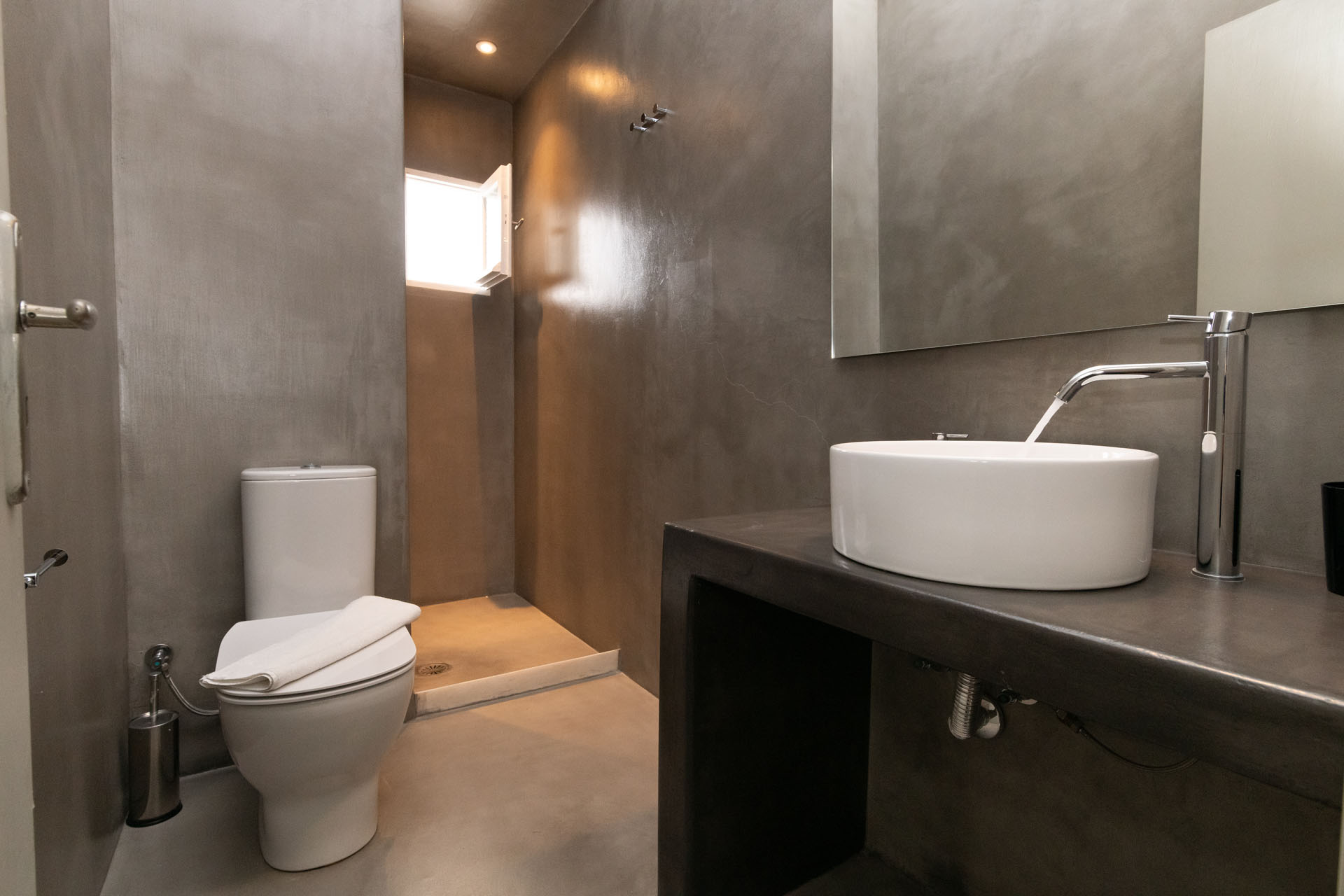 Family Suite with Private Hot Tub (11)