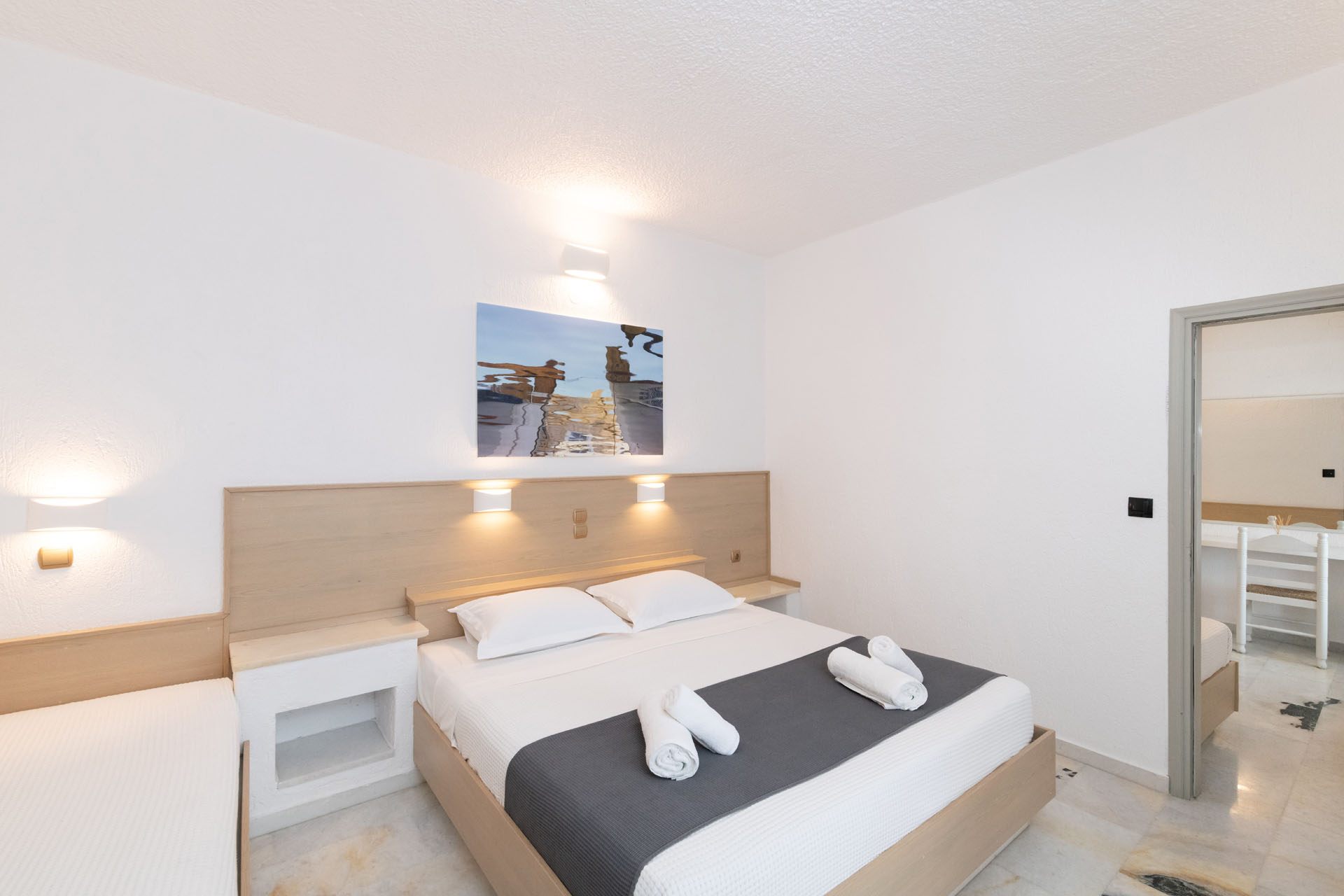 Family Suite with Private Hot Tub (16)